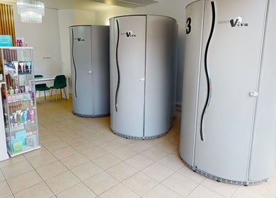 Glow By Eve - Skin offers premium tanning booths in Bedworth, England, GB for a flawless sun-kissed glow.