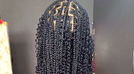 SCQ Hair and Nails Salon slika 3