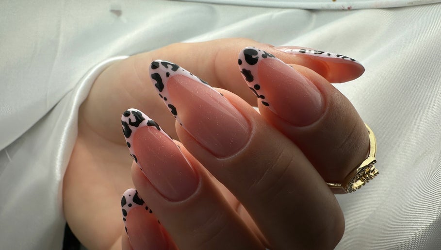 Alina Clinci - Nail Artist, bild 1