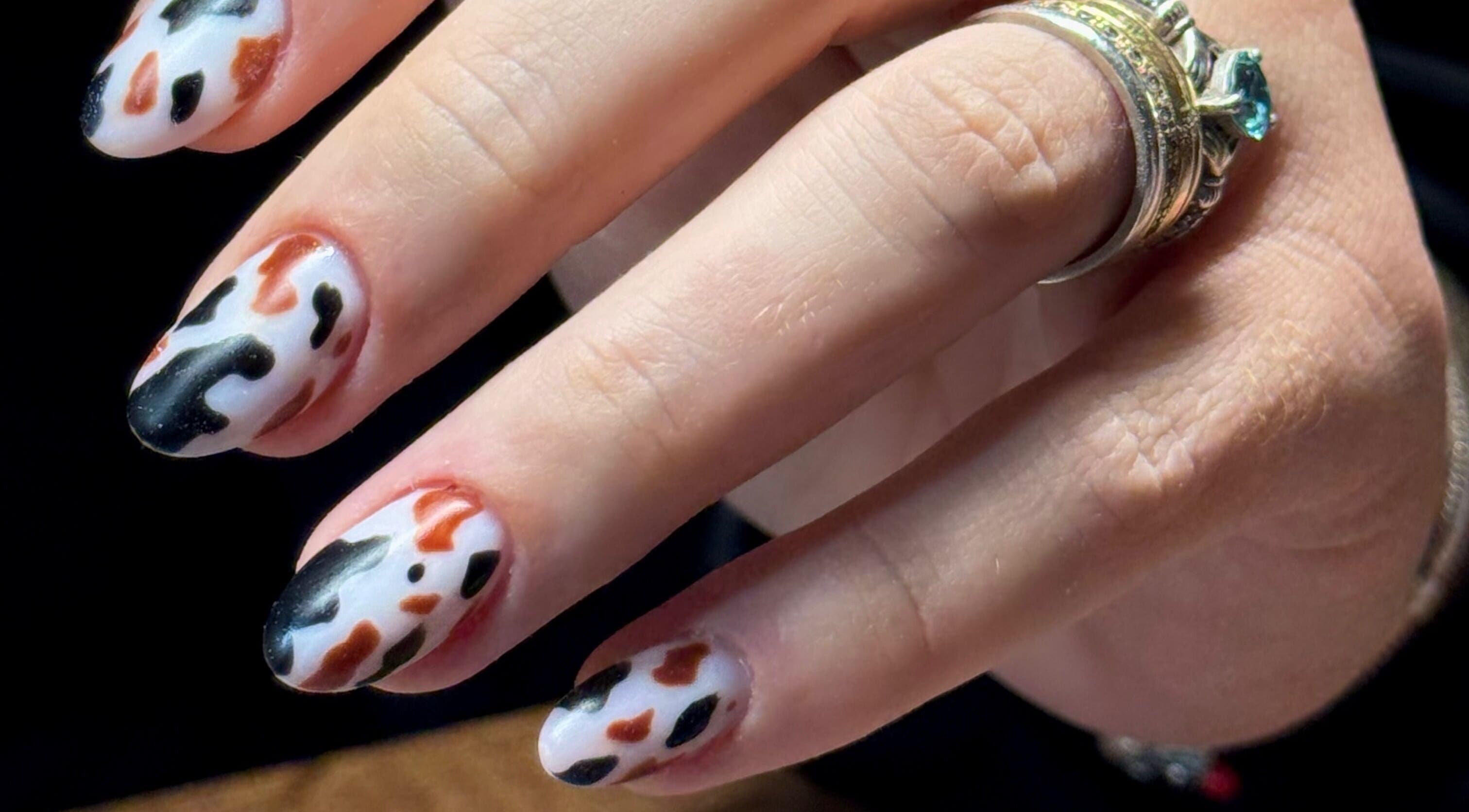 Design de unhas único em Marcella Manicure, Dublin, County Dublin, IE. Beleza e estilo excepcionais.