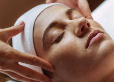Relaxing facial massage at Anage Spa & Wellness in Peraia, Thessaloniki, GR. Experience ultimate rejuvenation.