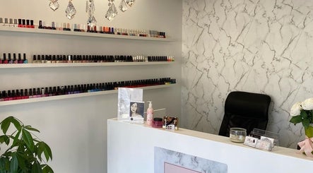 Tallie Nails Mtl