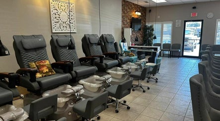 Pfinesse Salon & Spa