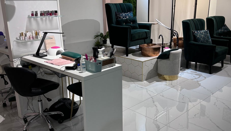 Monroe aesthetics clinic slika 1