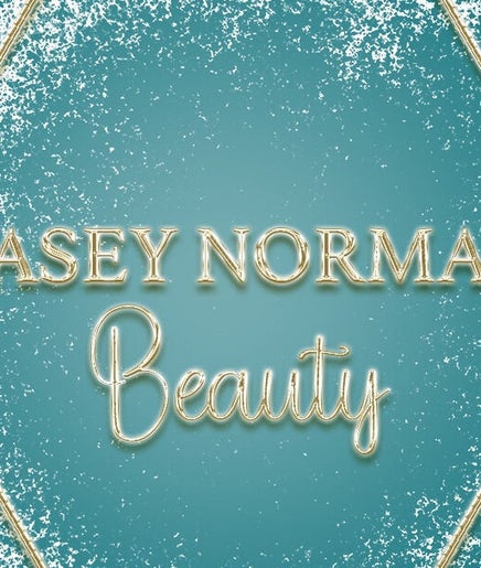 Casey Norman beauty imagem 2