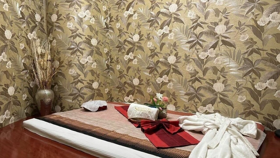 Signature wellness spa image 1