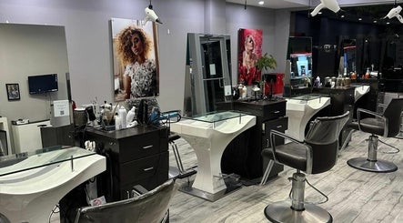 Hairxtacy Salon