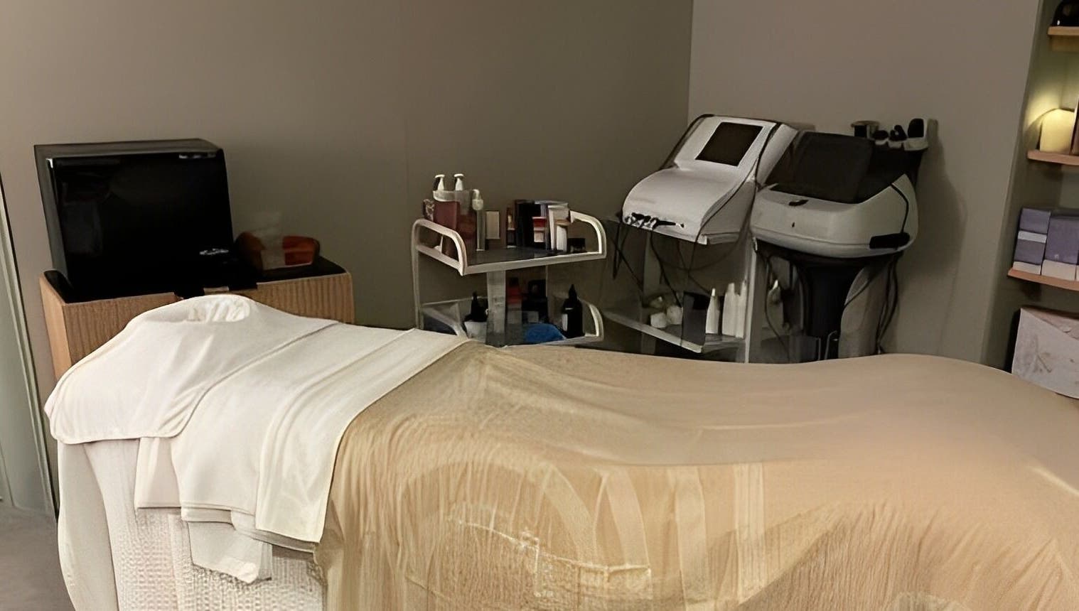 The Skin Corner by Amy in Shaftesbury, England offers luxurious spa treatment room with advanced skincare equipment.