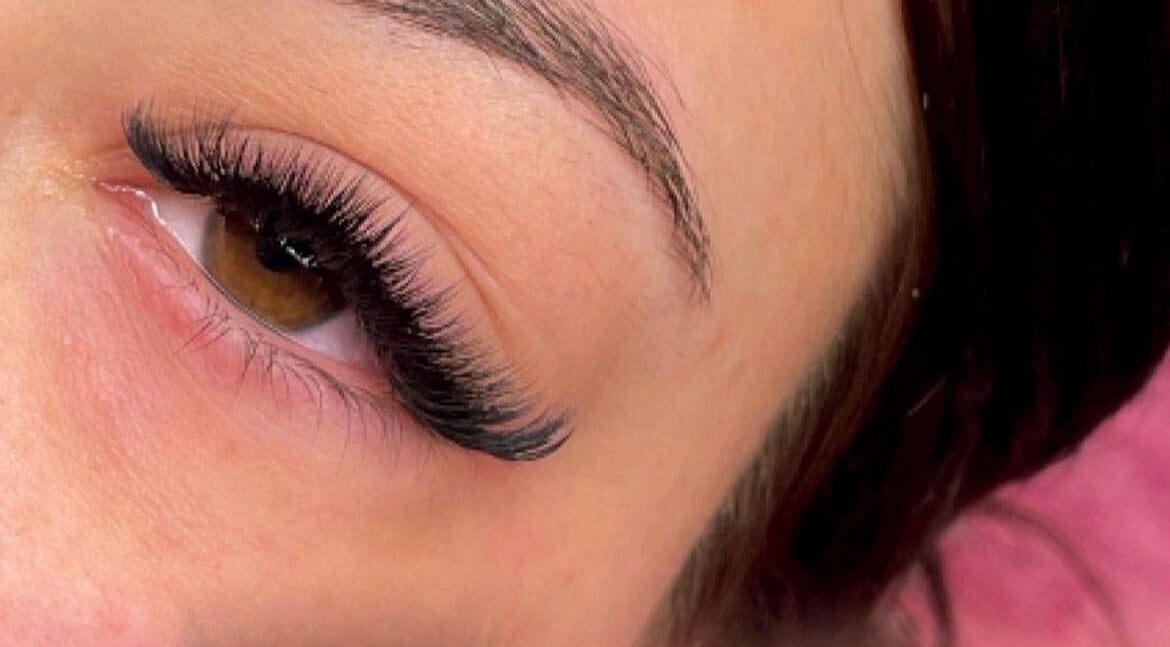 Close-up of lash extensions at lashvibe, Dublin, County Dublin, IE, showcasing expert beauty care.