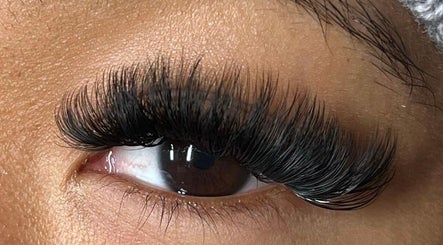 Lashzoneuk