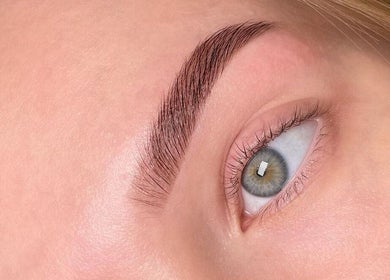 Beautifully shaped eyebrow from Browow: Brows & Lips That Stay in Melbourne, Victoria, AU.