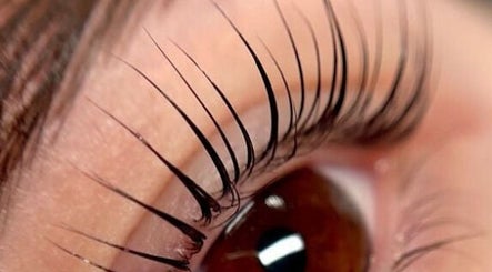Detailed view of perfectly styled lashes at Browow: Brows & Lips That Stay, Melbourne, Victoria, AU.