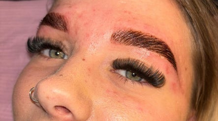 Image de Lashes n Brows by Gee 3