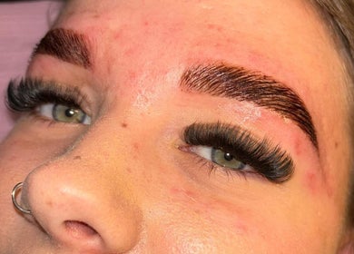 Close-up of expertly styled brows and lashes at Lashes n Brows by Gee in Mansfield, England, GB.