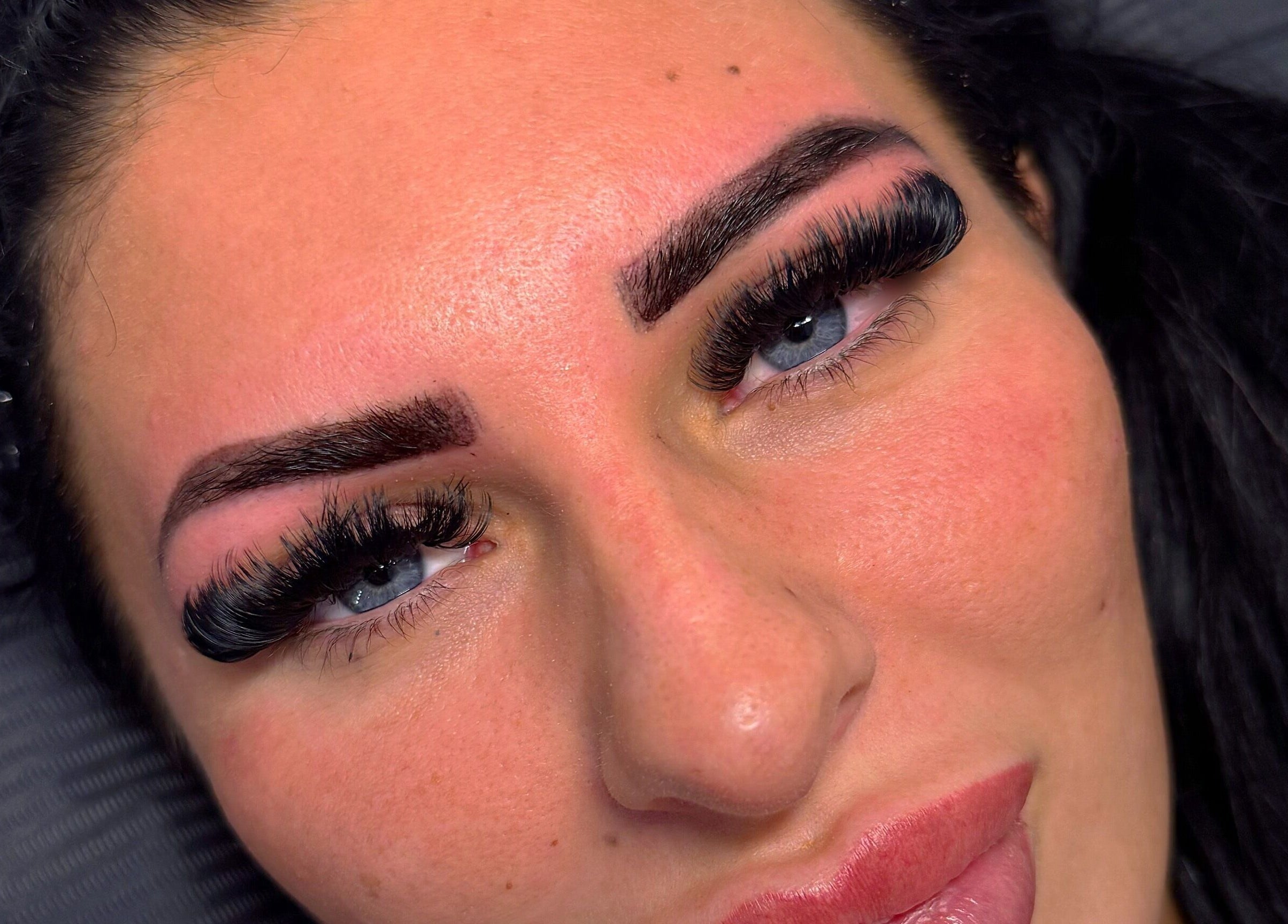 Stunning eyelash extensions at Lashes N Brows By Gee, Sutton-in-ashfield, England, GB showcasing expert styling.