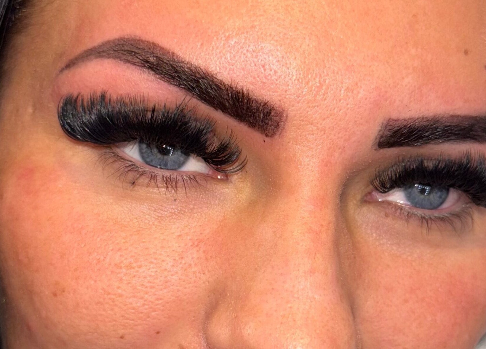 Beautiful eyelash extensions at Lashes N Brows By Gee, Sutton-in-ashfield, England, GB.