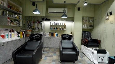 Victoria Beauty Studio image 3