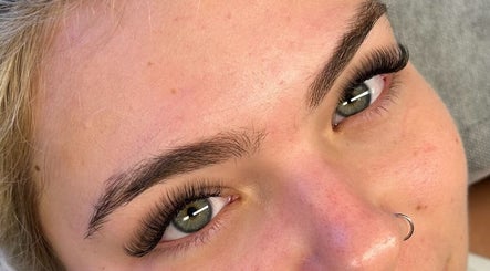 Close-up of expertly styled eyelashes at Brookelyn Beauty in Perth, Western Australia, AU.