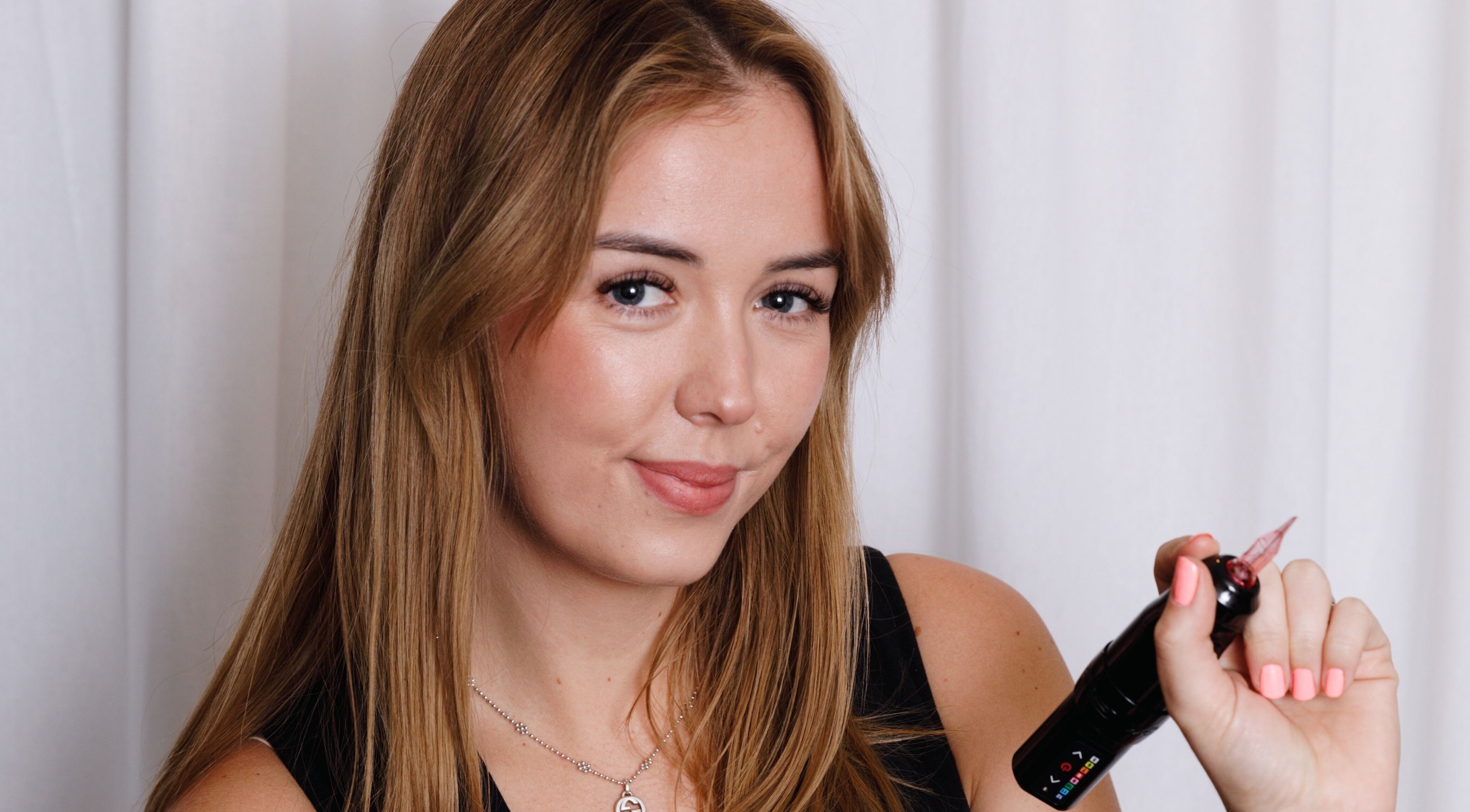 Artist at Brookelyn Beauty demonstrating a beauty tool in Perth, Western Australia, AU.