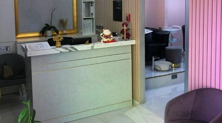 VY BEAUTY SALOON image 3