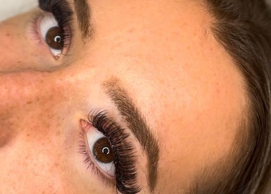 Close-up of striking eyelash extensions at Enhanced by El, Peldon, England, GB.
