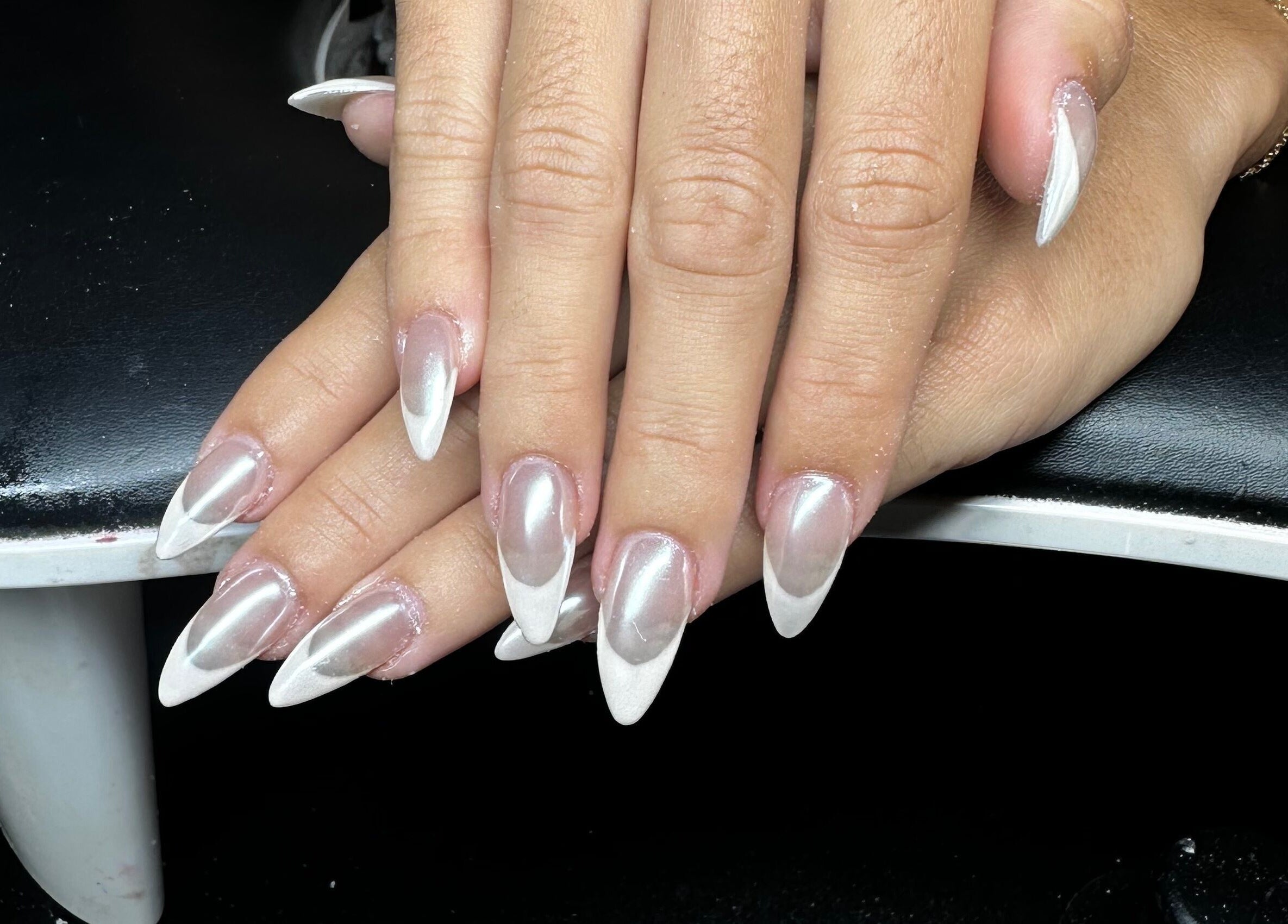 Elegant stiletto nails at Studio777, Cole Bay, Sint Maarten, SX showcasing chic minimalist style.