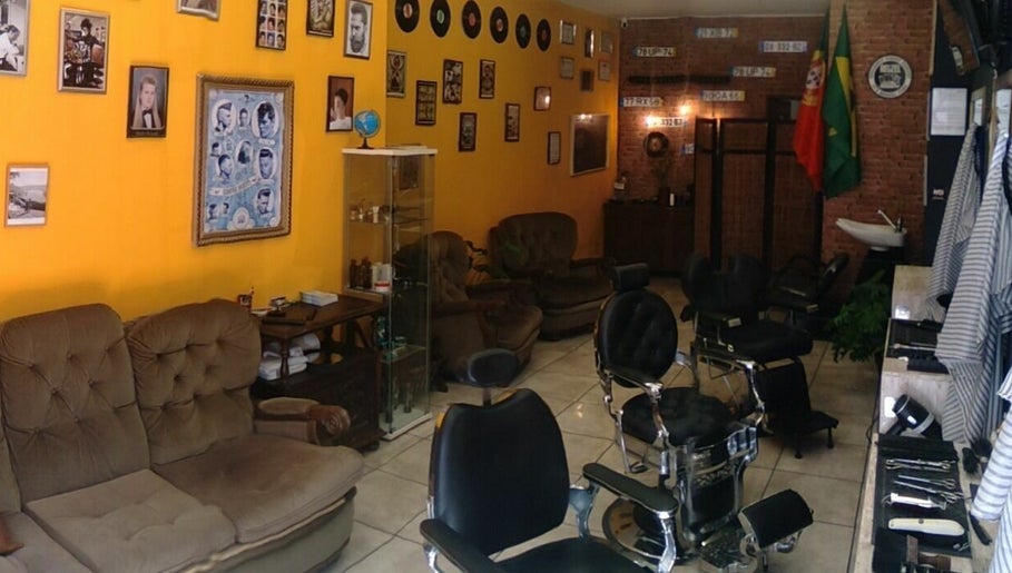 Old Style Barbershop slika 1