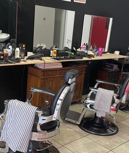 The Villains barbershop slika 2