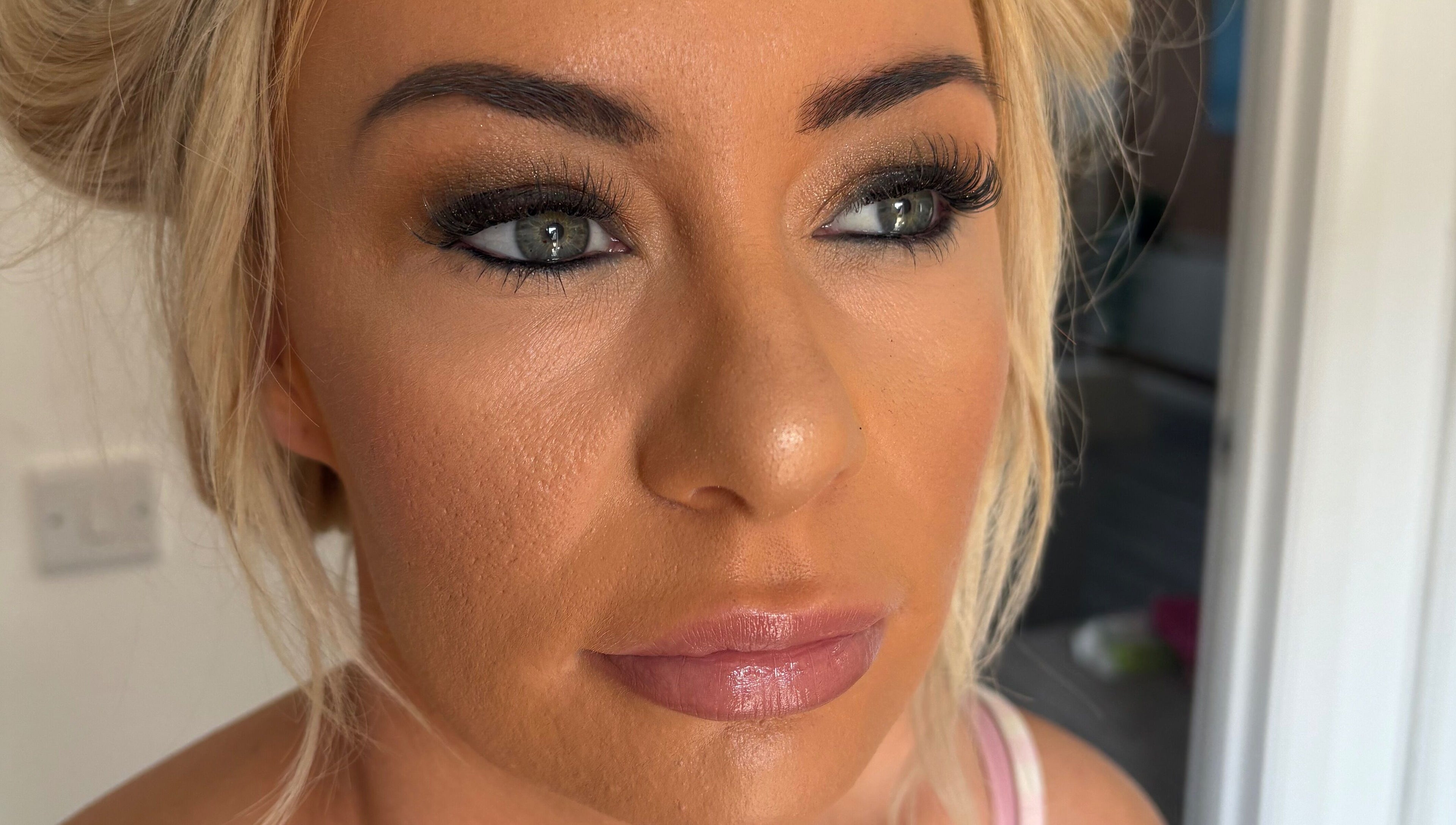 Close-up of flawless make-up at Make Up by Ellie Louisex in Litherland, England, GB.