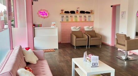 The Strawberry Salon image 2