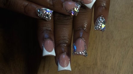 Thee Lab Nail Bar image 2
