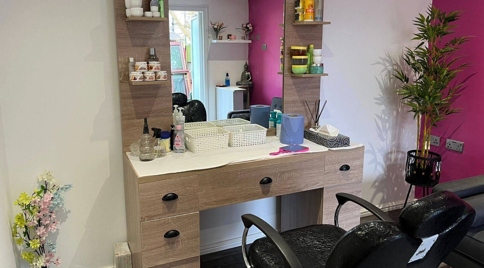 Elegant salon vanity at Mist Beauty in Southend-on-sea, England, GB. Features modern decor and luxurious seating.