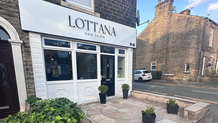 Lottana Hair Salon kép 1