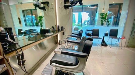 Barber 54 Gents Saloon изображение 2