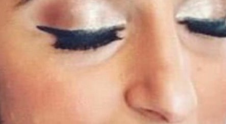 Flawlessly Hair and Makeup imej 2