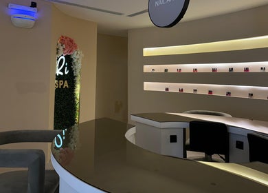 Ri Spa | ري سبا features a chic nail polish display and stylish seating in Riyadh, Riyadh Province, SA.