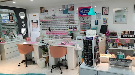 Chardonnails Beauty Clinic / Punktured Body Piercing