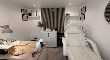Maybe Beauty Studio