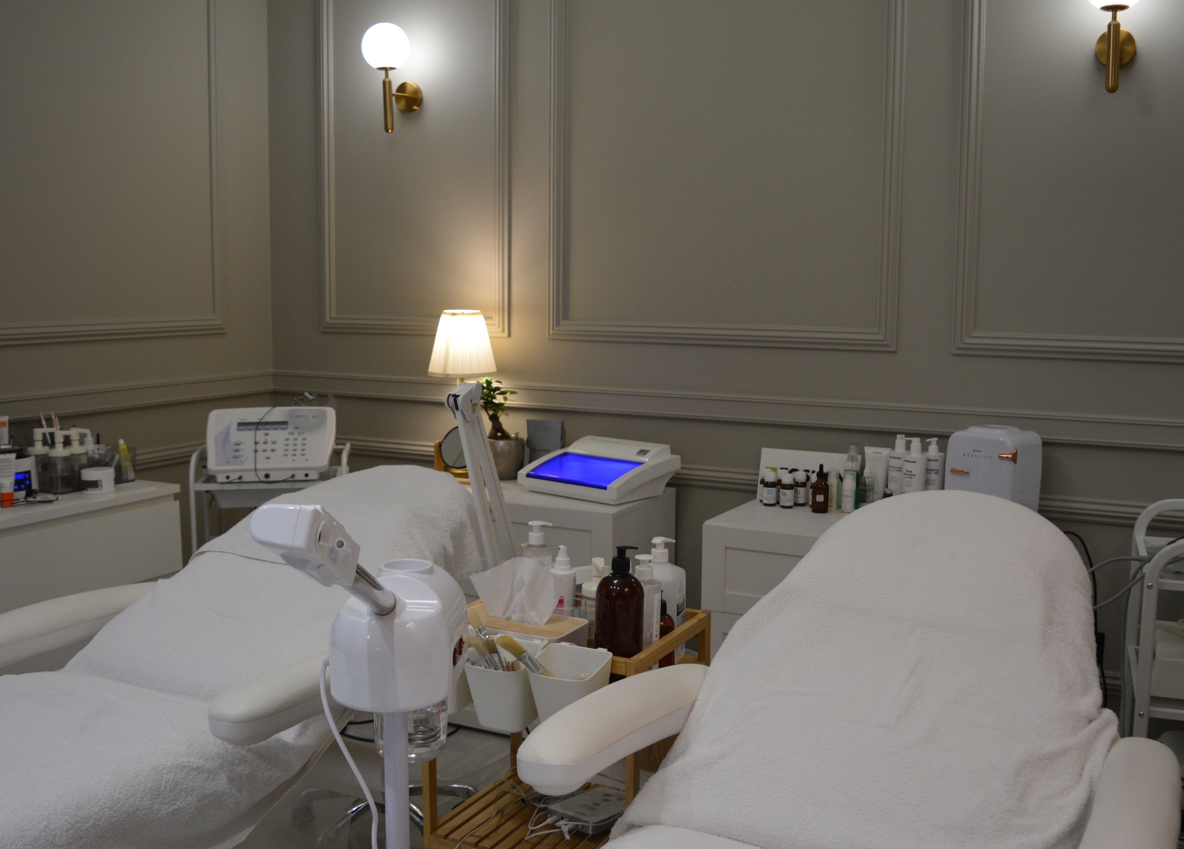 Κομψός χώρος θεραπείας στο Bioline Πρότυπο Κέντρο ΔερμοΑισθητικής, ΑΘΗΝΑ, Αθήνα, GR.