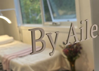Tranquil treatment room at BBA - Beauty By Aileah in Melbourne, Victoria, AU showcasing elegance and comfort.
