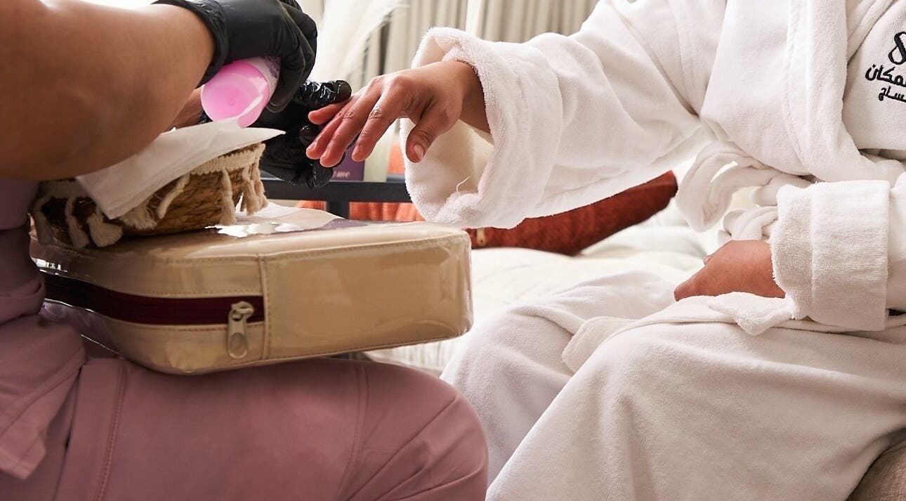 Luxurious hand treatment at نسمة المكان للسيدات خدمة منزلية, Riyadh, Riyadh Province, SA.