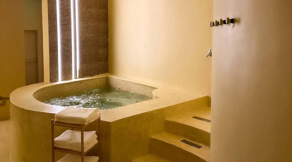Relaxing spa pool at Via Sand Spa | Men, Riyadh, Riyadh Province, SA. Ideal for unwinding and rejuvenation.