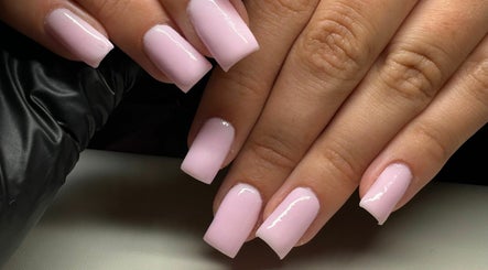 Nailenvy imaginea 2