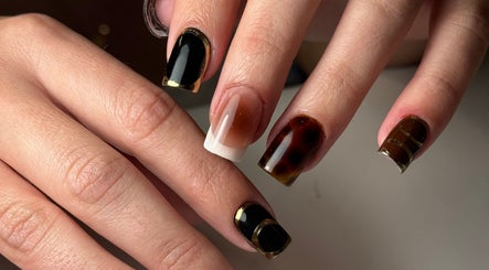 M.xnailstudio image 2