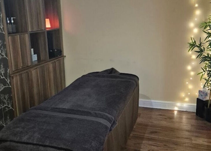 Tranquil massage room at RESTORE – Massage at The Nantwich Back & Neck Pain Clinic, Nantwich, England, GB.
