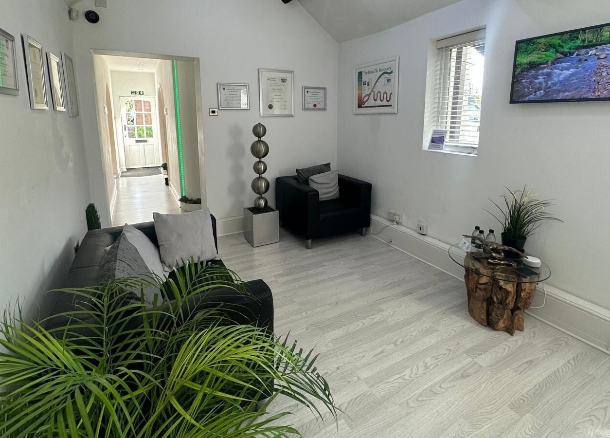 Elegant waiting area at RESTORE – Massage at The Nantwich Back & Neck Pain Clinic, Nantwich, England, GB.