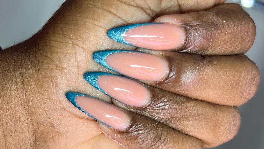 Beyond Allure Nails slika 1