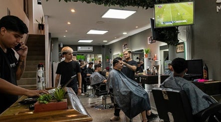 Salvatore Men’s Hair Salon - Dino mall – obraz 2