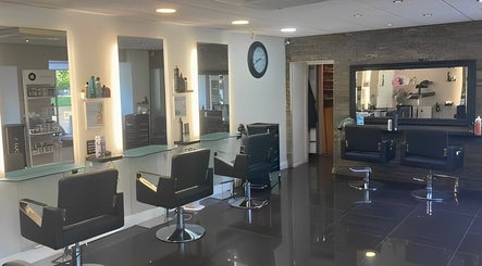 Duo Hair and Beauty Lounge, bild 2