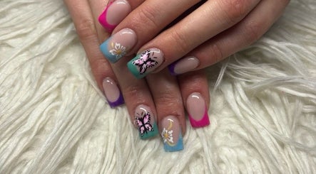 Nails by Vanessa Shek